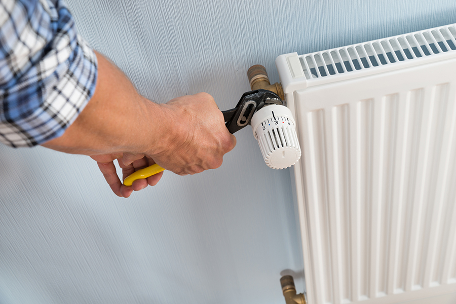 Power flushing a central heating system